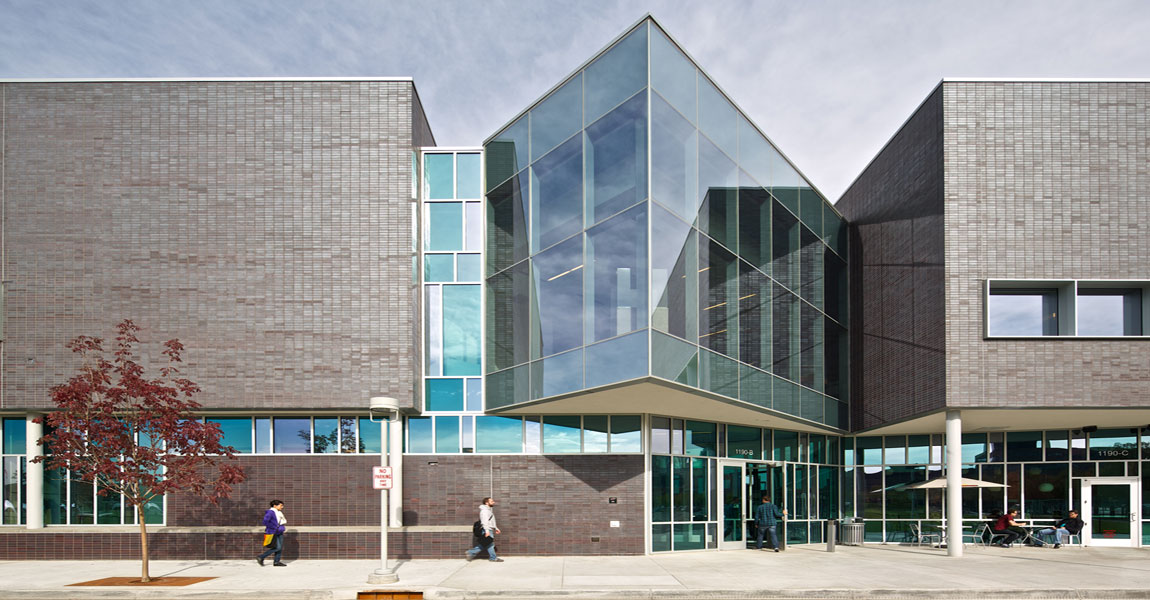 Commercial and academic spaces seamlessly combined to enhance student opportunities